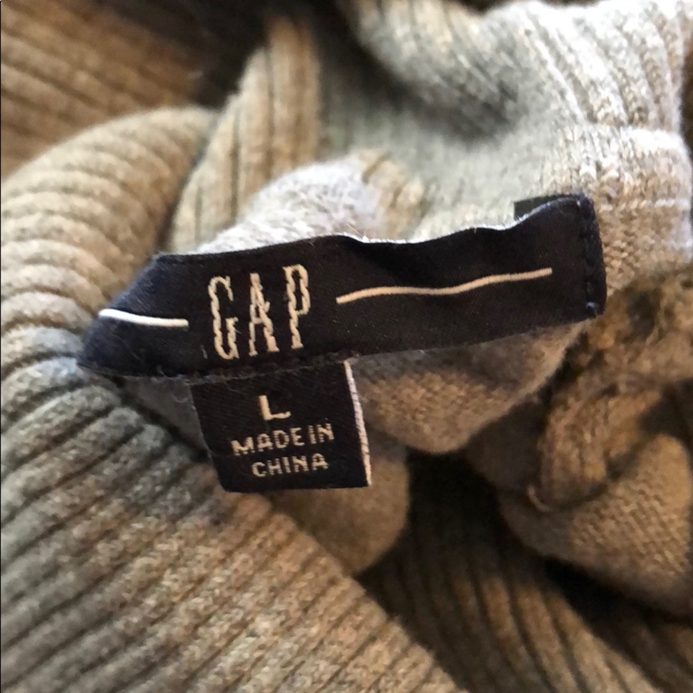 Sweater - Picture 2 of 2